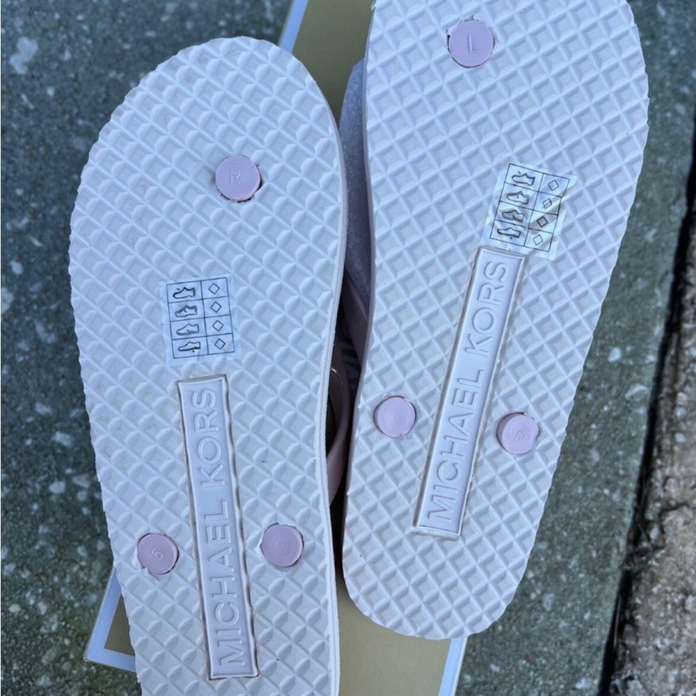 Michael Kors Pink Flip Flops - Picture 3 of 3